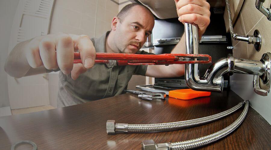 Local expert plumbing services in Mora, LA